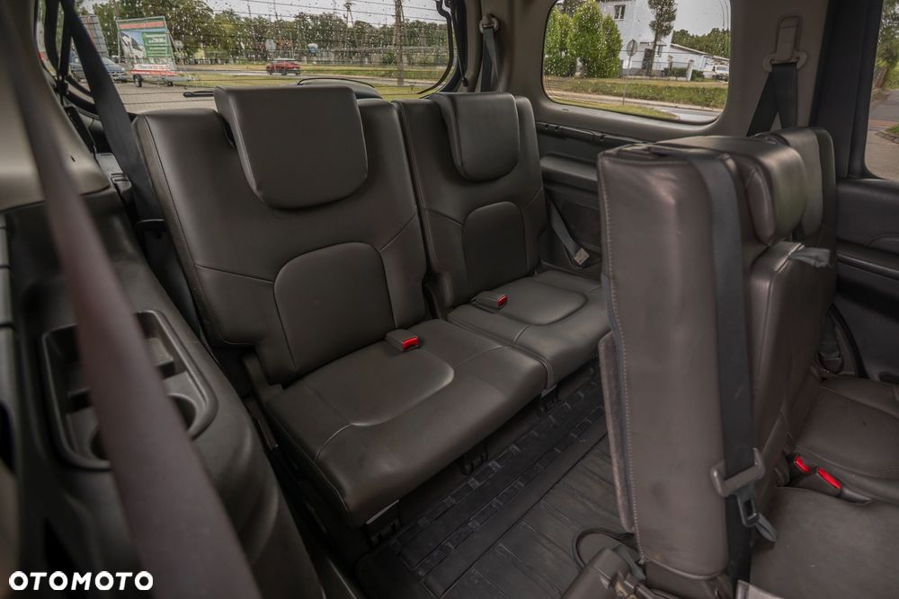 Nissan Pathfinder - 34