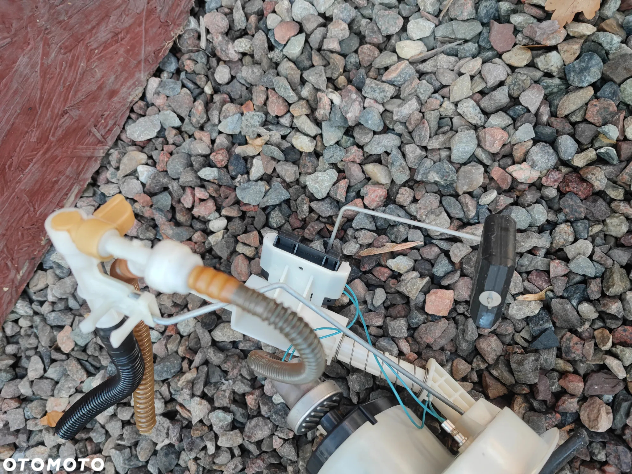 BMW E90 / E91 / E87 / E88 / E92 ORYGINALNA POMPA PALIWA + PŁYWAK PALIWA DO SILNIKÓW BENZYNOWYCH GAMY N43 / N52 / N54 / N55 / N53 O NR.  16 11 7 197 076 / 16 14 7 163 297 OEM SPRAWNA W 100% - 7