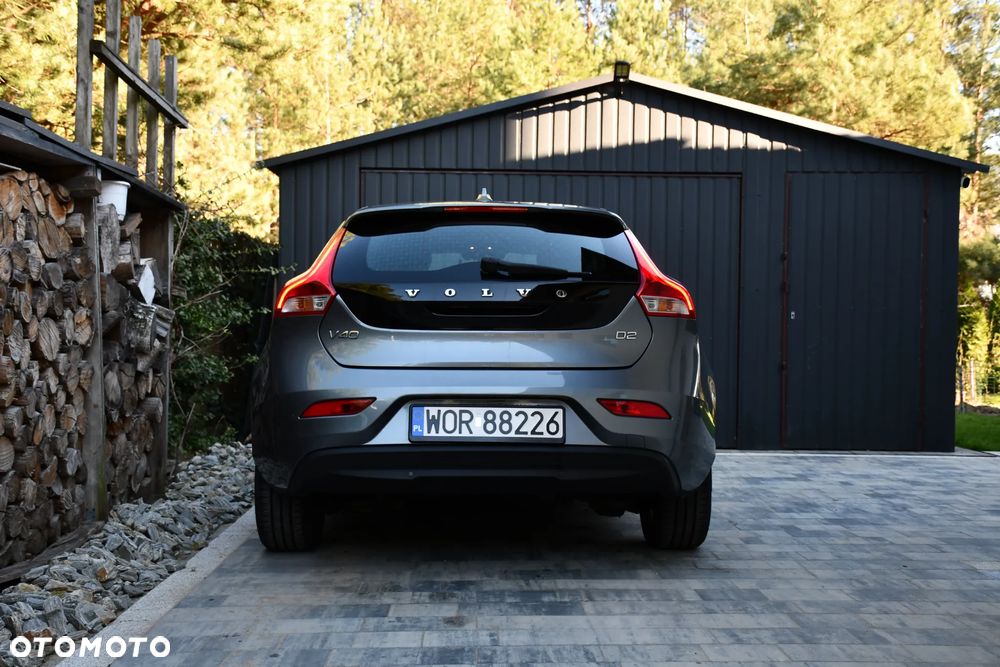 Volvo V40 D2 - 9