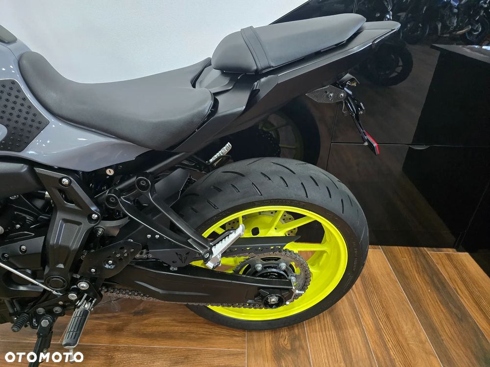 Yamaha MT - 12