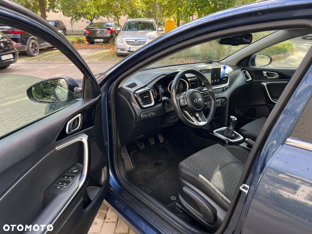 Kia Ceed 1.6 CRDi SCR L - 5