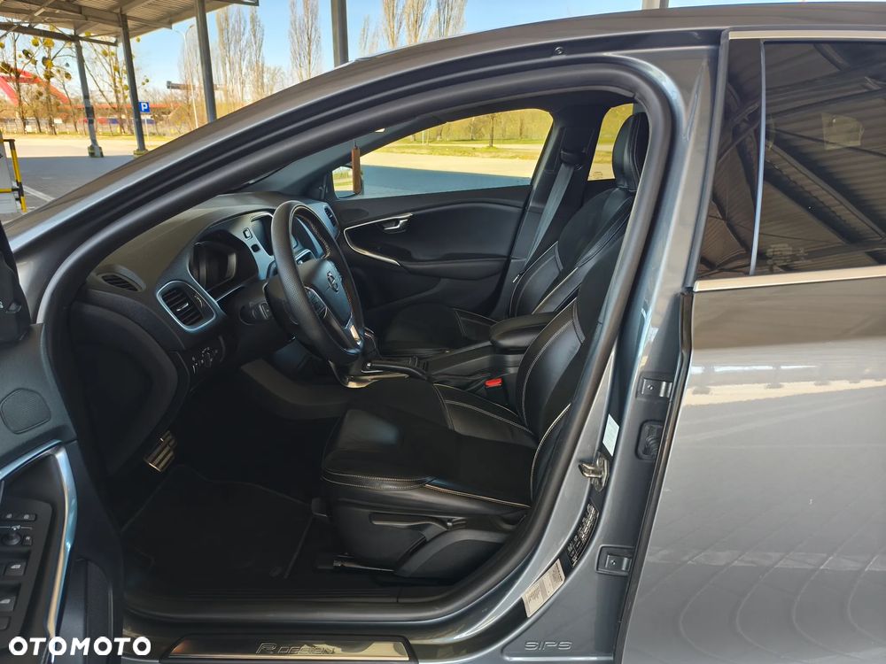 Volvo V40 D3 Geartronic Summum - 18