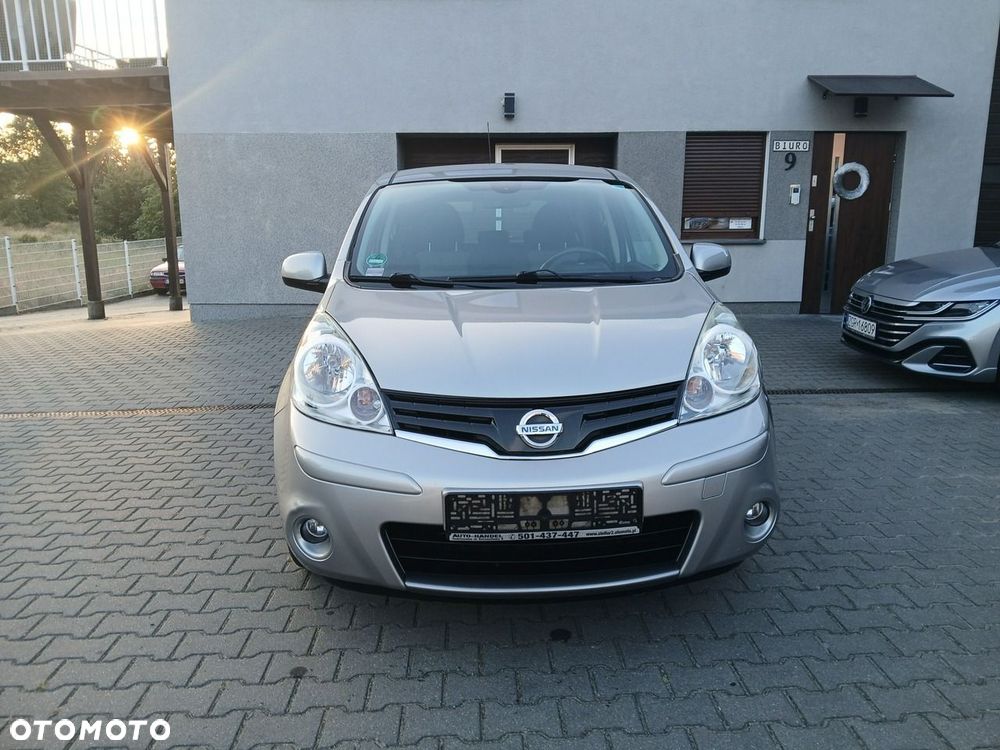 Nissan Note 2011 photo 3