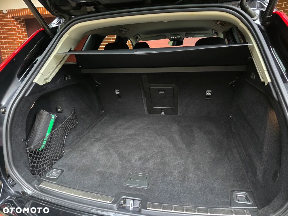 Volvo XC 60 B4 B Momentum Pro - 7