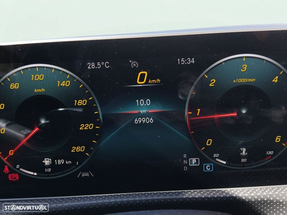 Mercedes-Benz CLA 180 - 11