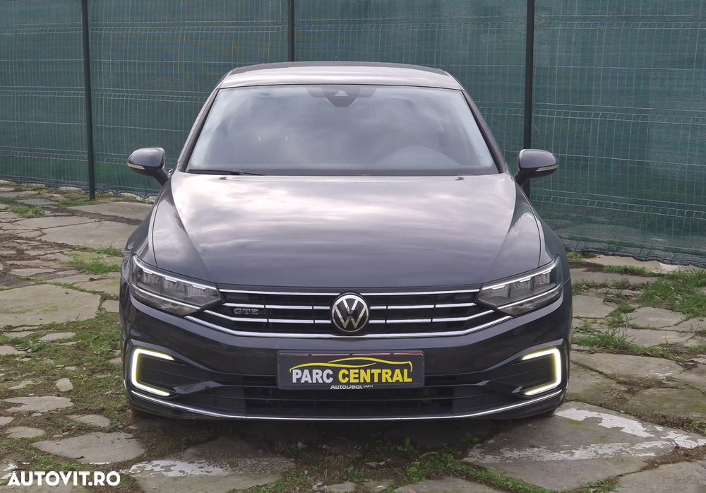 Volkswagen Passat - 5