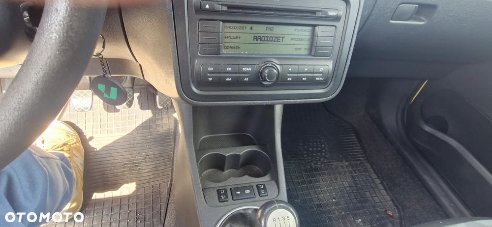 Skoda Fabia 1.4 16V Sport - 10