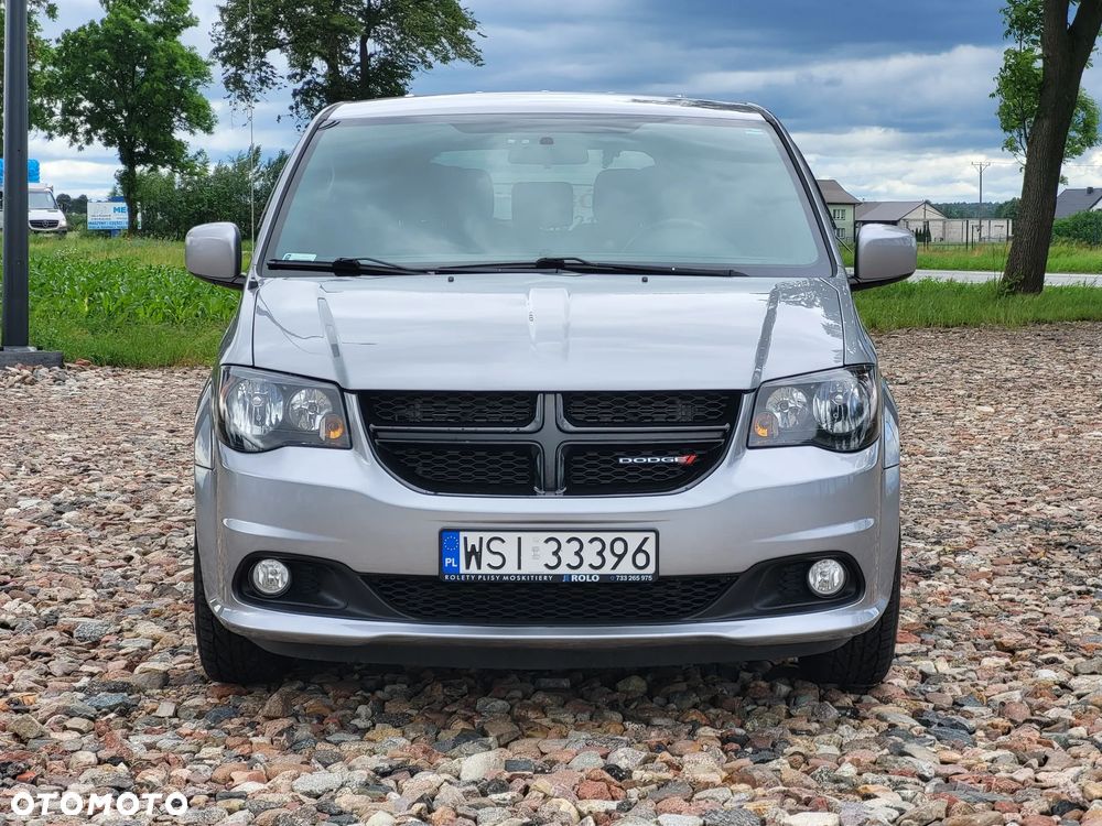 Dodge Grand Caravan - 3