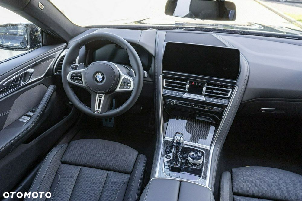 BMW Seria 8 - 17