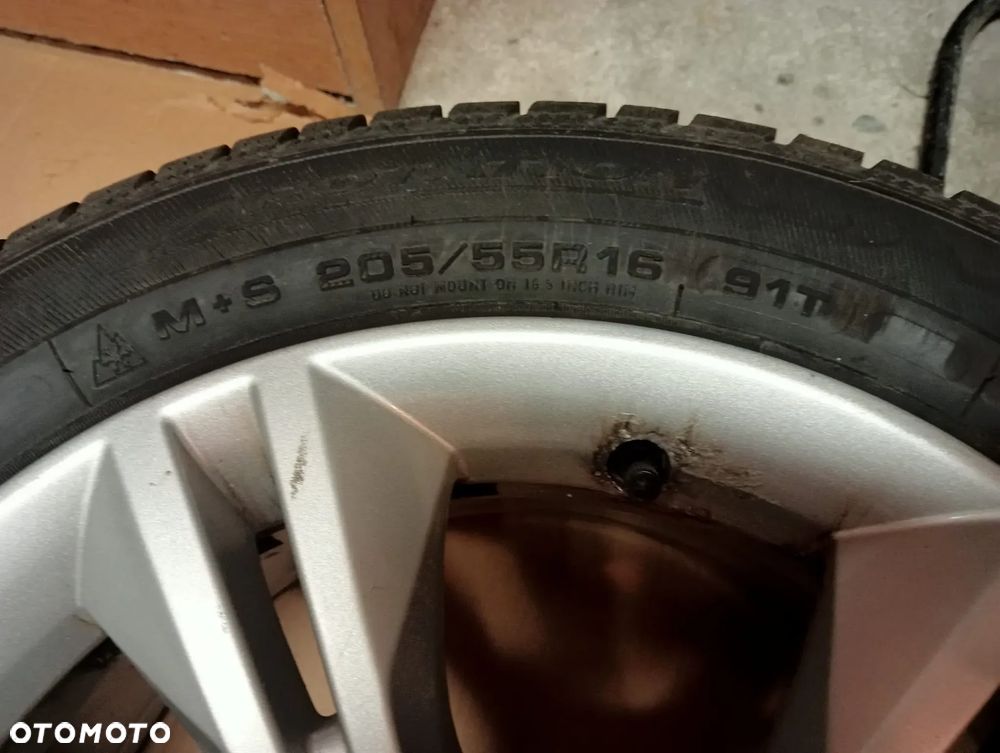Oryginalne Felgi Ford Focus '16+ Zimowe opony Frigo po jednym sezonie. - 4