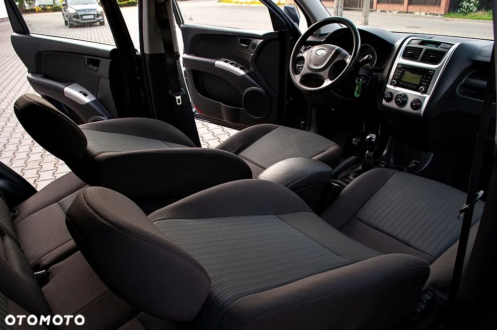 Kia Sportage 2.0 Freedom - 35