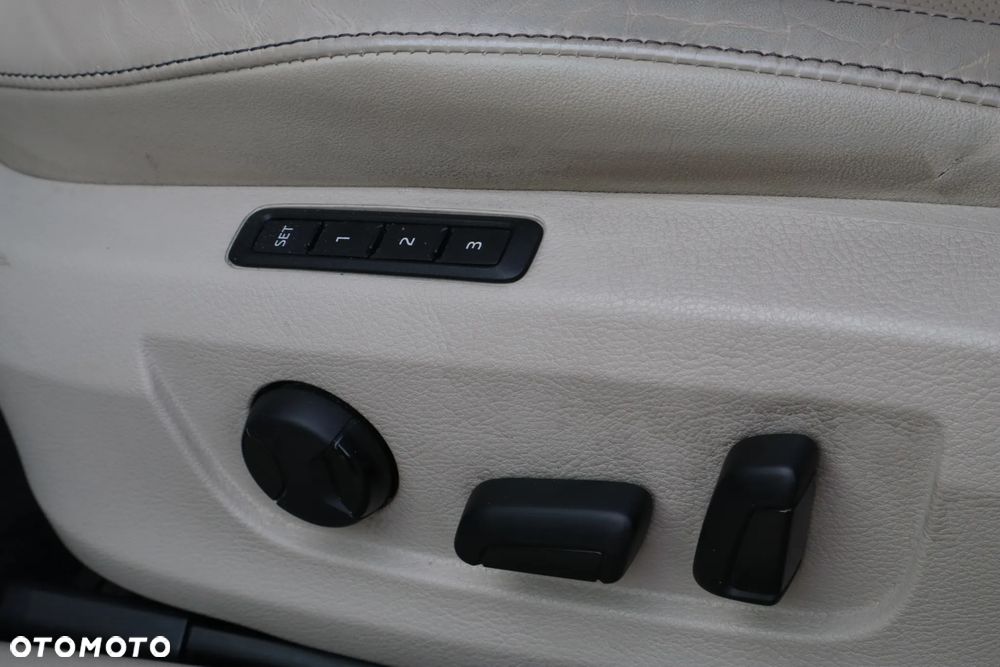 Skoda Superb 2.0 TSI L&K DSG - 3