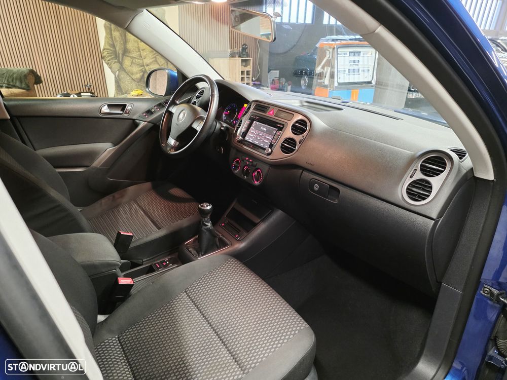 VW Tiguan 2.0 TDI Track 4Motion - 5
