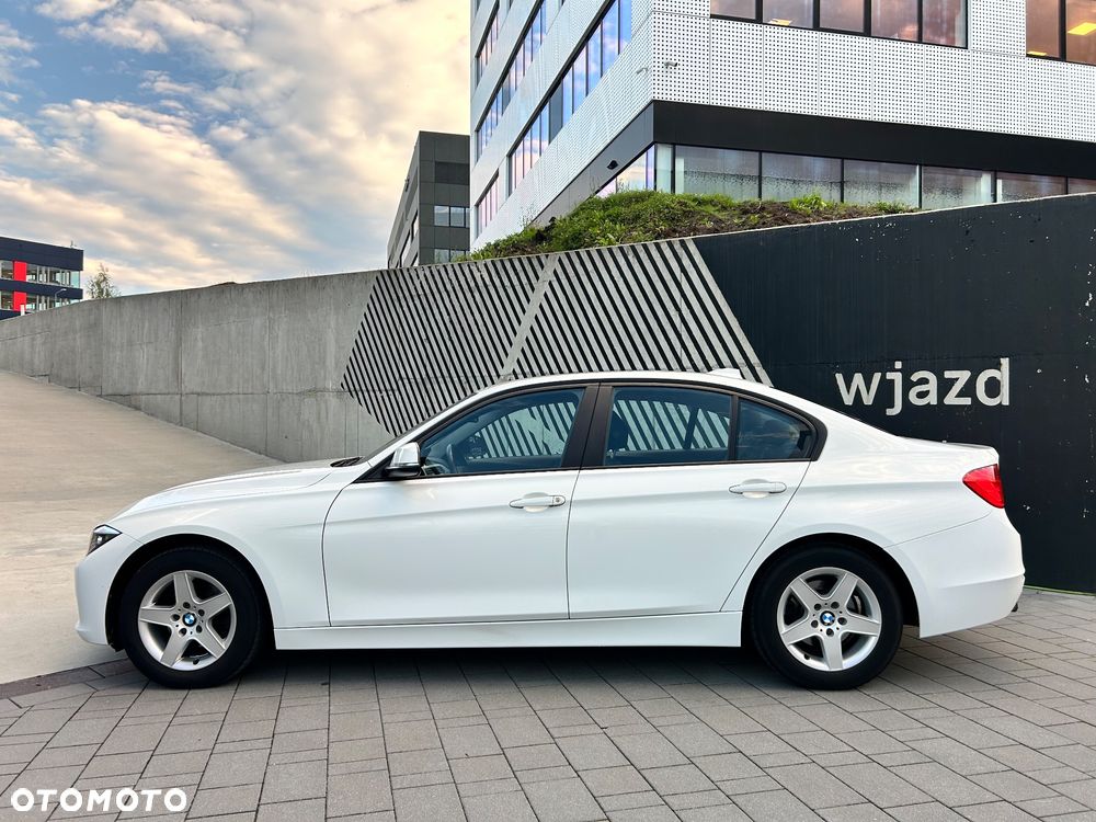 BMW Seria 3 316i - 2