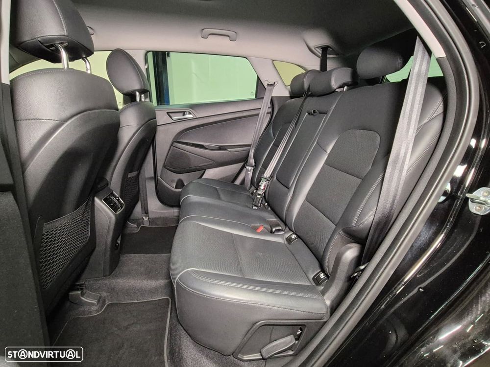 Hyundai Tucson 1.6 CRDi Executive - 29