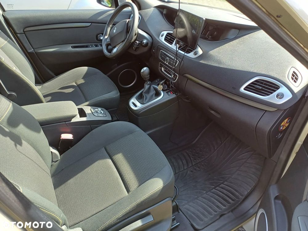 Renault Scenic - 6