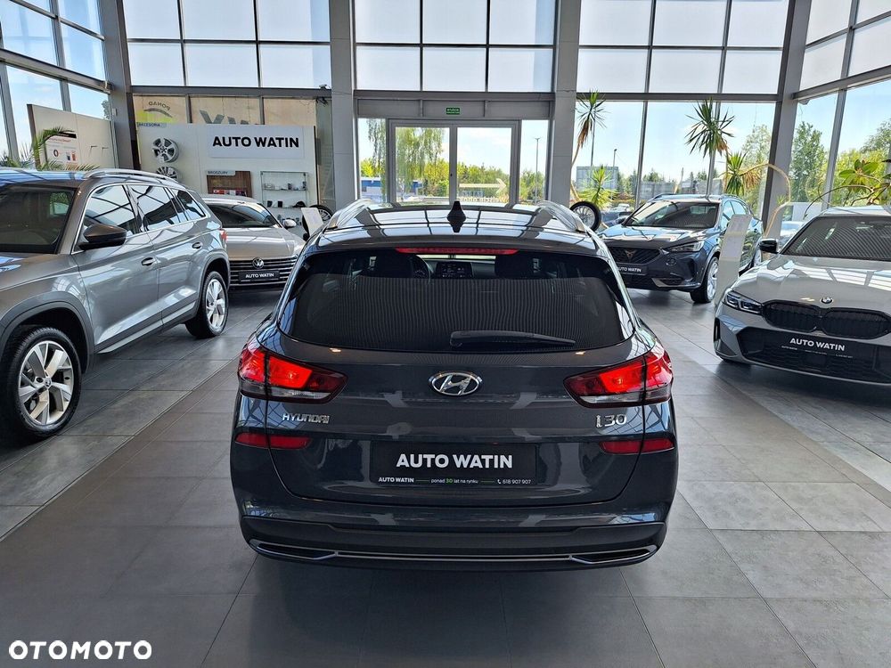 Hyundai i30 1.5 T-GDI 48V Smart DCT - 11