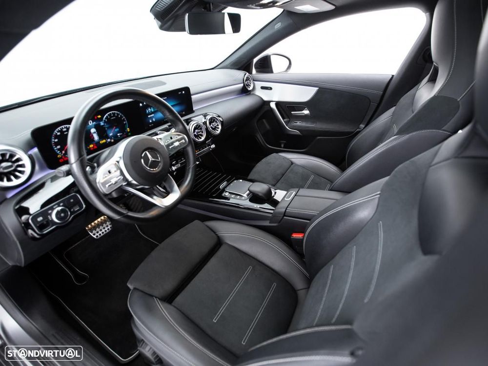 Mercedes-Benz CLA 250 e Shooting Brake AMG Line - 9