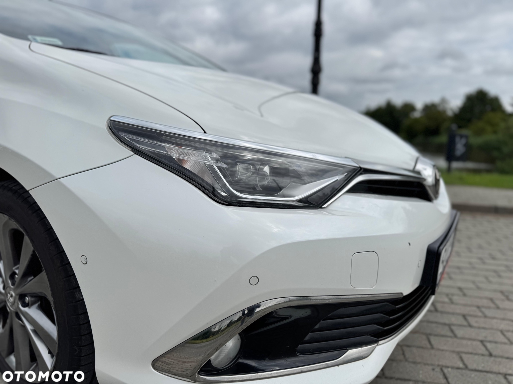 Toyota Auris Hybrid 135 Prestige - 10