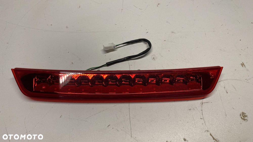 HYUNDAI TUCSON II III LIFT LAMPA STOP TRZECIE ŚWIATŁO 18-21 - 1