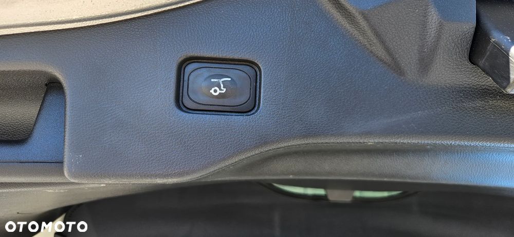 Ford Mondeo 2.0 TDCi Titanium PowerShift - 19