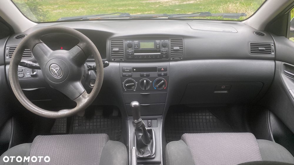 Toyota Corolla - 5