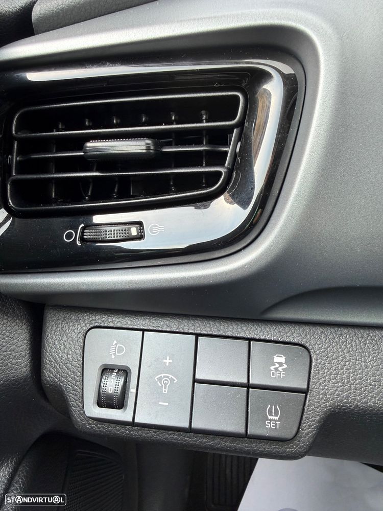Kia Stonic 1.0 T-GDI 100 OPF Dream-Team Edition - 19