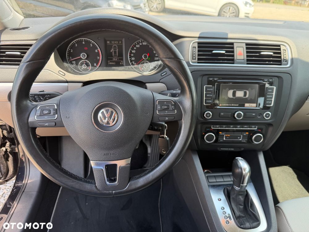 Volkswagen Jetta 1.4 TSI DSG Comfortline - 25