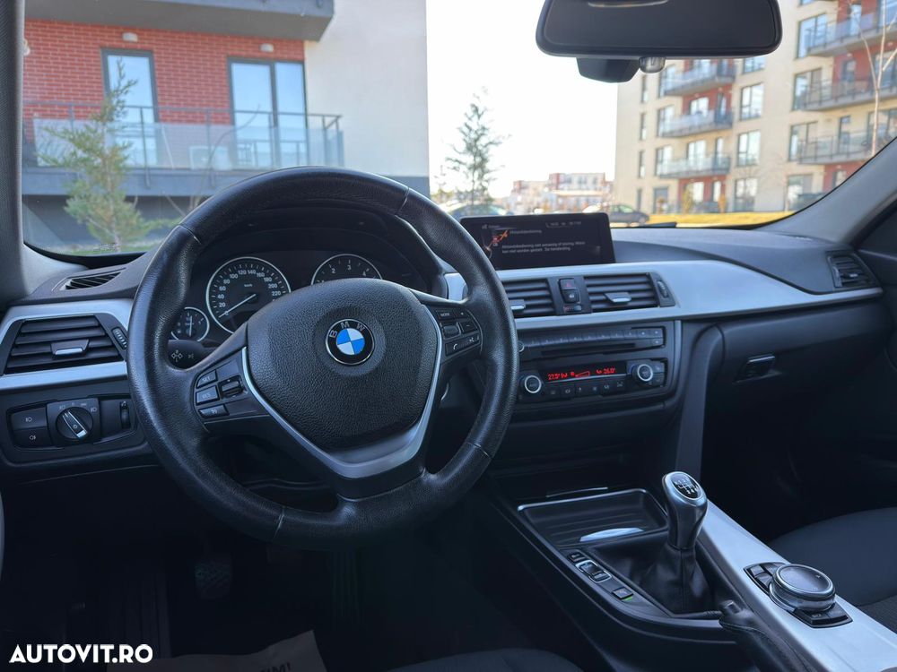 BMW Seria 3 318d - 8