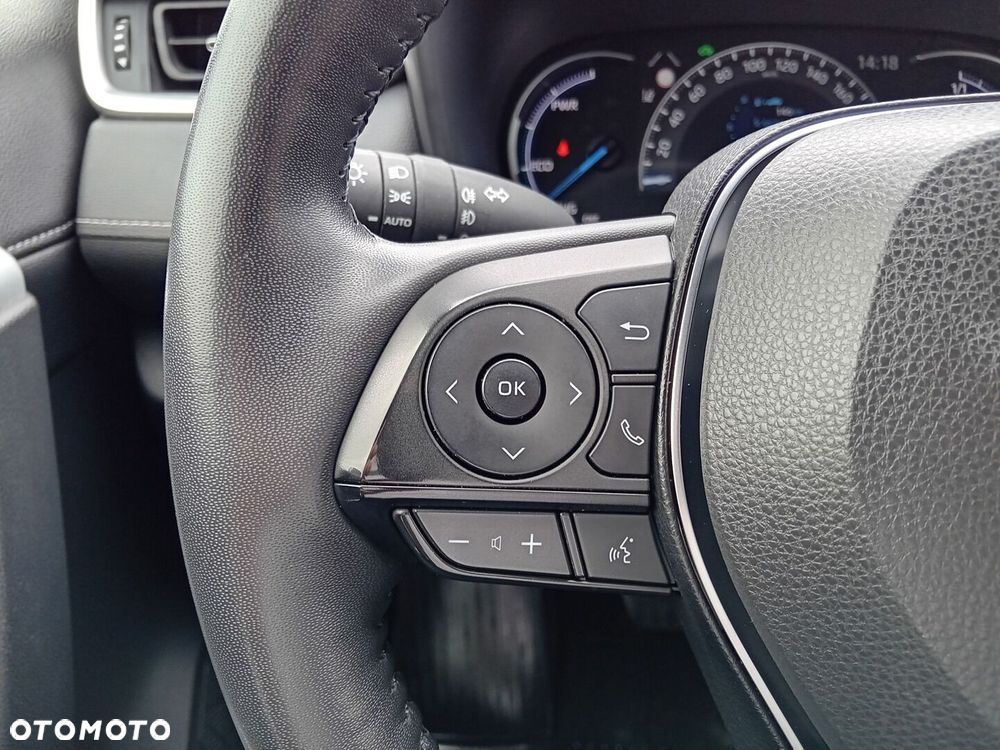 Toyota RAV4 2.5 Hybrid Black Edition by JBL 4x4 - 13