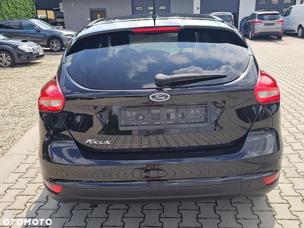 Ford Focus 1.5 EcoBlue Start-Stopp-System TITANIUM - 6