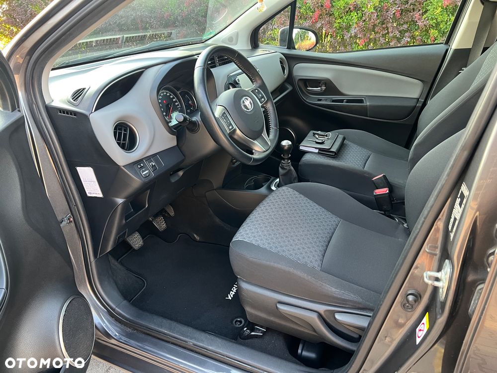 Toyota Yaris 1.33 Premium - 10
