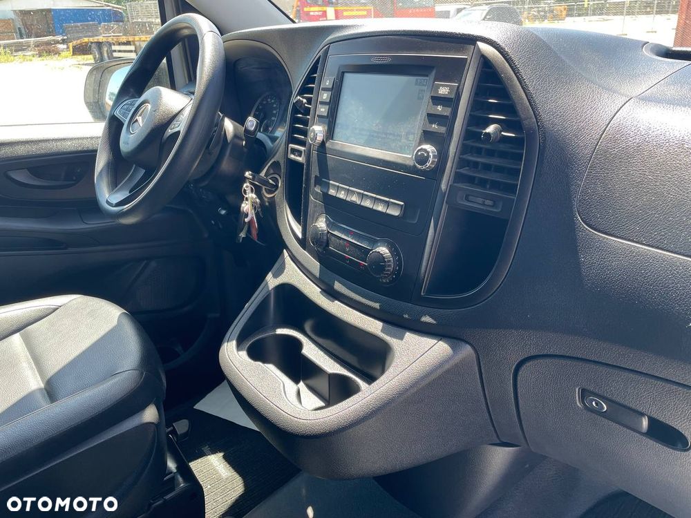 Mercedes-Benz Vito - 11