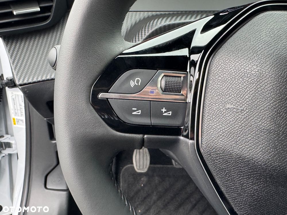 Peugeot 2008 1.2 PureTech Active Pack S&S - 13