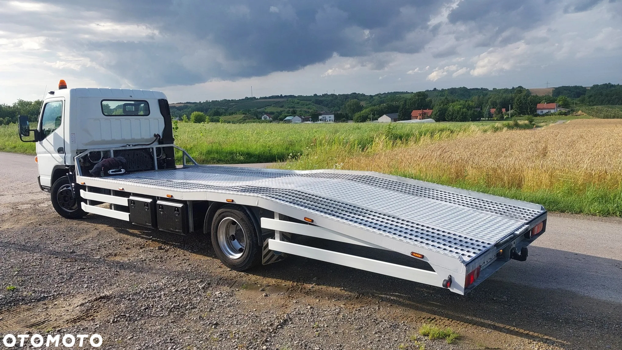 Mitsubishi Canter Fuso - 18