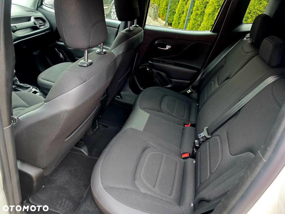 Jeep Renegade - 21