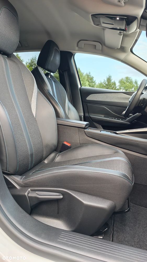 Peugeot 308 BlueHDi 130 EAT8 Allure Pack - 32