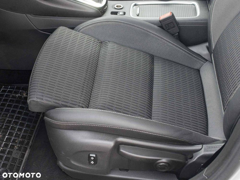 Opel Astra 1.4 T Elegance S&S - 14