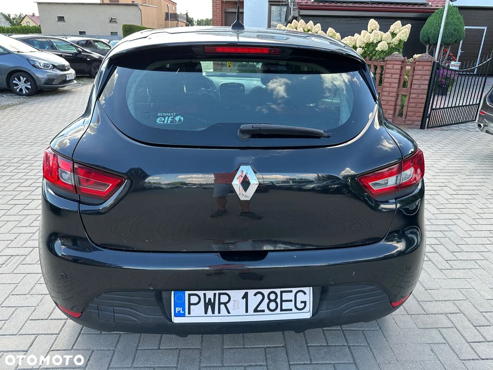 Renault Clio - 32
