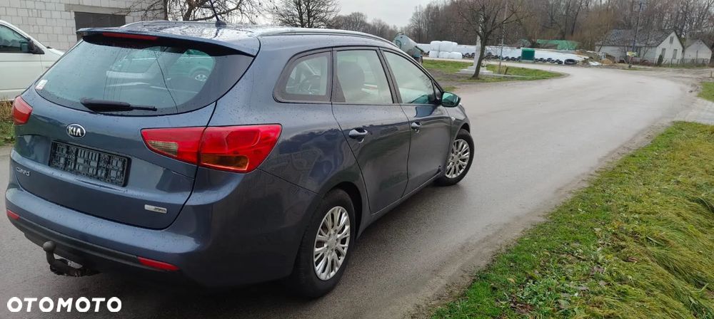 Kia Ceed - 7