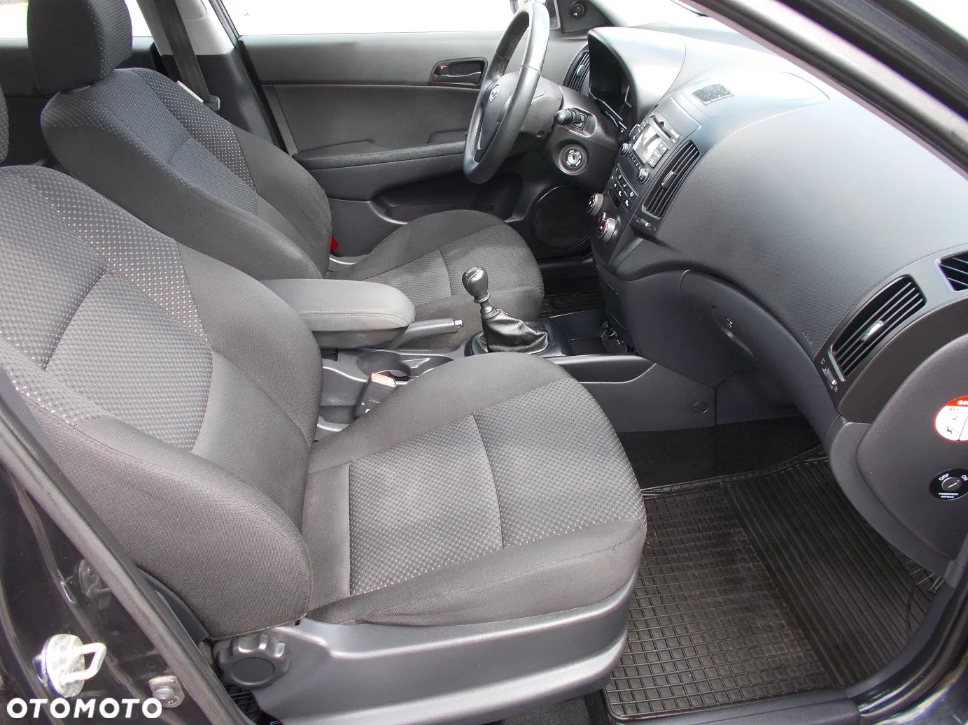 Hyundai i30 1.6 CRDi Classic + - 11
