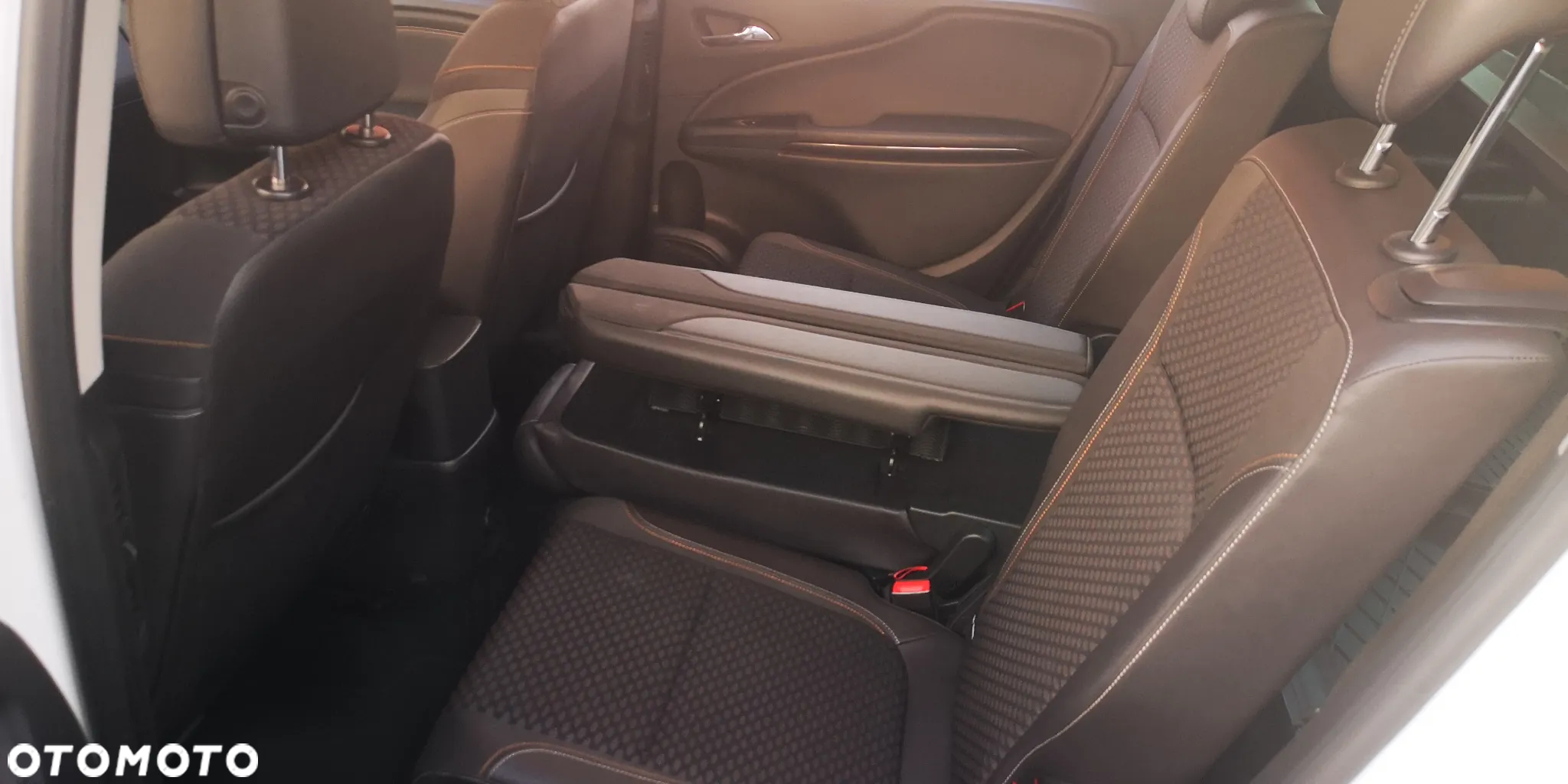 Opel Zafira 1.4 T Cosmo - 19