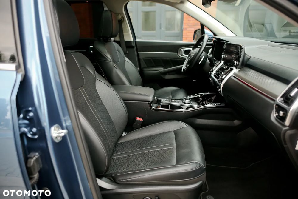 Kia Sorento - 27