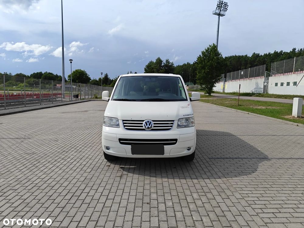 Volkswagen Multivan - 1