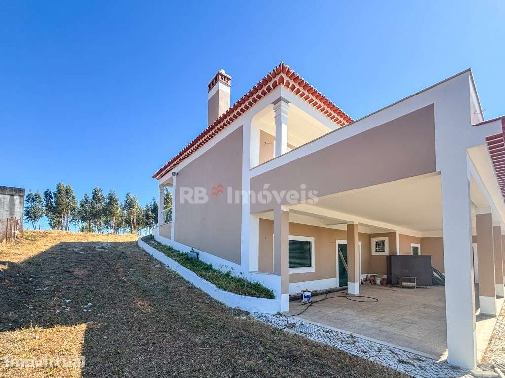 Moradia T3 praticamente nova, com vista panorâmica para Castelo de ... - Grande imagem: 3/44