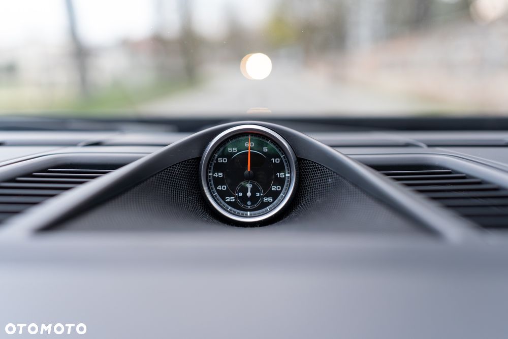 Porsche Panamera Turbo Executive - 36