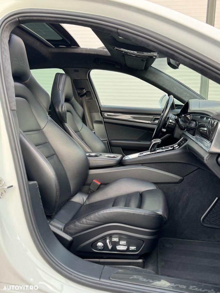Porsche Panamera Turbo Executive - 7