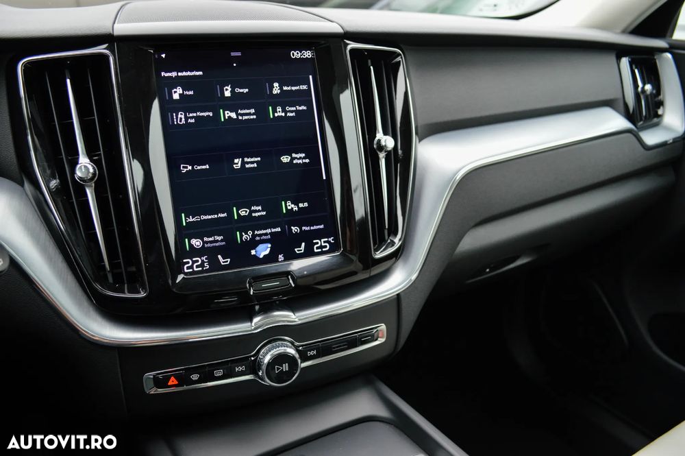 Volvo XC 60 T8 Twin Engine AWD Geartronic Inscription - 11