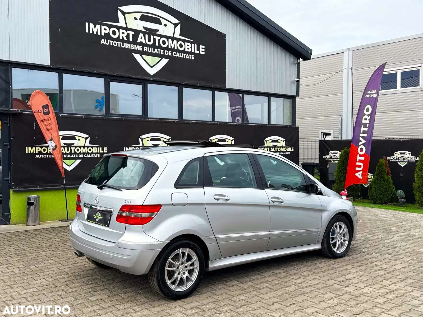 Mercedes-Benz B - 14