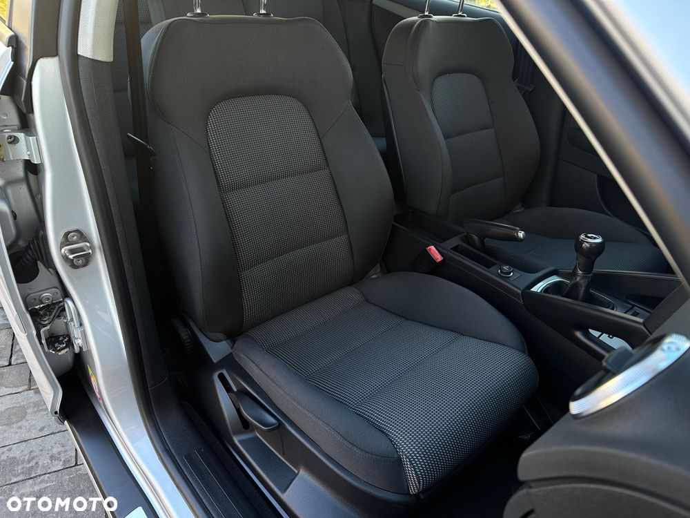 Audi A3 Sportback 1.6 S line Sportpaket plus - 30